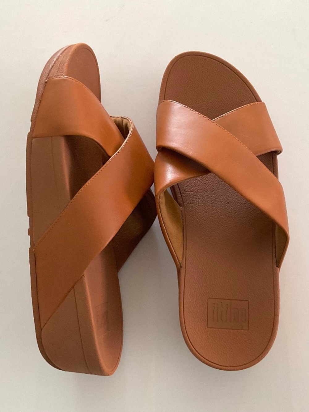 FITFLOP Lulu Cross Slide Sandal in Brown Caramel Size 10